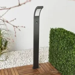 Lucande LED-Wegeleuchte Juvia, 100 cm, Bewegungsmelder, IP54 Juvia, schwarz, Aluminium, Modern