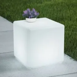 Lindby Akku-LED-Außenleuchte Cubara, RGB, Würfel, Kunststoff Cubara Lindby, dimmbar, weiß / opal, Kunststoff, Modern