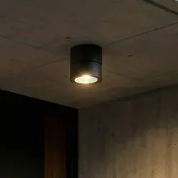 Lindby LED-Deckenstrahler Nolivar, schwarz, Ø 9 cm, IP54 Nolivar, schwarz, für Badezimmer, Aluminium, Modern, LED Außenleuchte