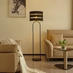 Stehlampe Tsomo Lindby, schwarz, für Wohn- / Esszimmer, Textil / Stoff / Seide, Skandinavisch, Stehlampe