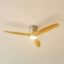 Lucande LED-Deckenventilator Faipari, nickel, DC,leise,132cm Faipari, Holz hell, für Wohn- / Esszimmer, Holz, Modern