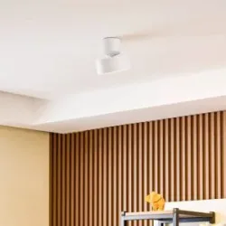 Lindby LED-Strahler Nivoria, Ø 14 cm, weiß, schwenkbar Nivoria, weiß / opal, für Wohn- / Esszimmer, Aluminium, Modern, LED Deckenlampe