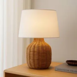 Nachttischlampe Lirenda Lindby, weiß / opal, für Wohn- / Esszimmer, Holz, Skandinavisch, Tischlampe