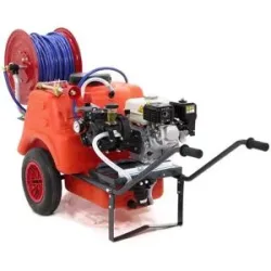 AgriEuro TOP-LINE Kit Motorsprühpumpe Comet APS 41  Honda Motor GX 160 mit Wagen Dal Degan und 150 l Tank