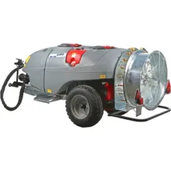 AgriEuro TOP-LINE Nachlauf-Gebläsespritze Gray T Car 1500/90 mit Traktoranschluss für die Sprühbehandlung - Fassungsvermögen 1500 l - Pumpe AR1203