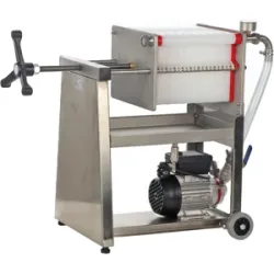 Enotecnica Pillan F20 - Aufgesattelter Weinfilter mit Kartons - Edelstahlrahmen und NOVAX Pumpe