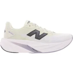 New Balance FUELCELL REBEL V5 Laufschuhe Damen Pistachio Butter / Sea Salt 40,5