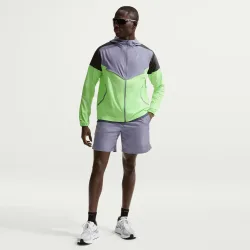 Nike Herren Challenger Shorts